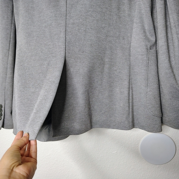 JF J.ferrar Slim Fit Gray Sport Two Buttons Style Coat Sz L42/44R Spandex - Picture 14 of 14